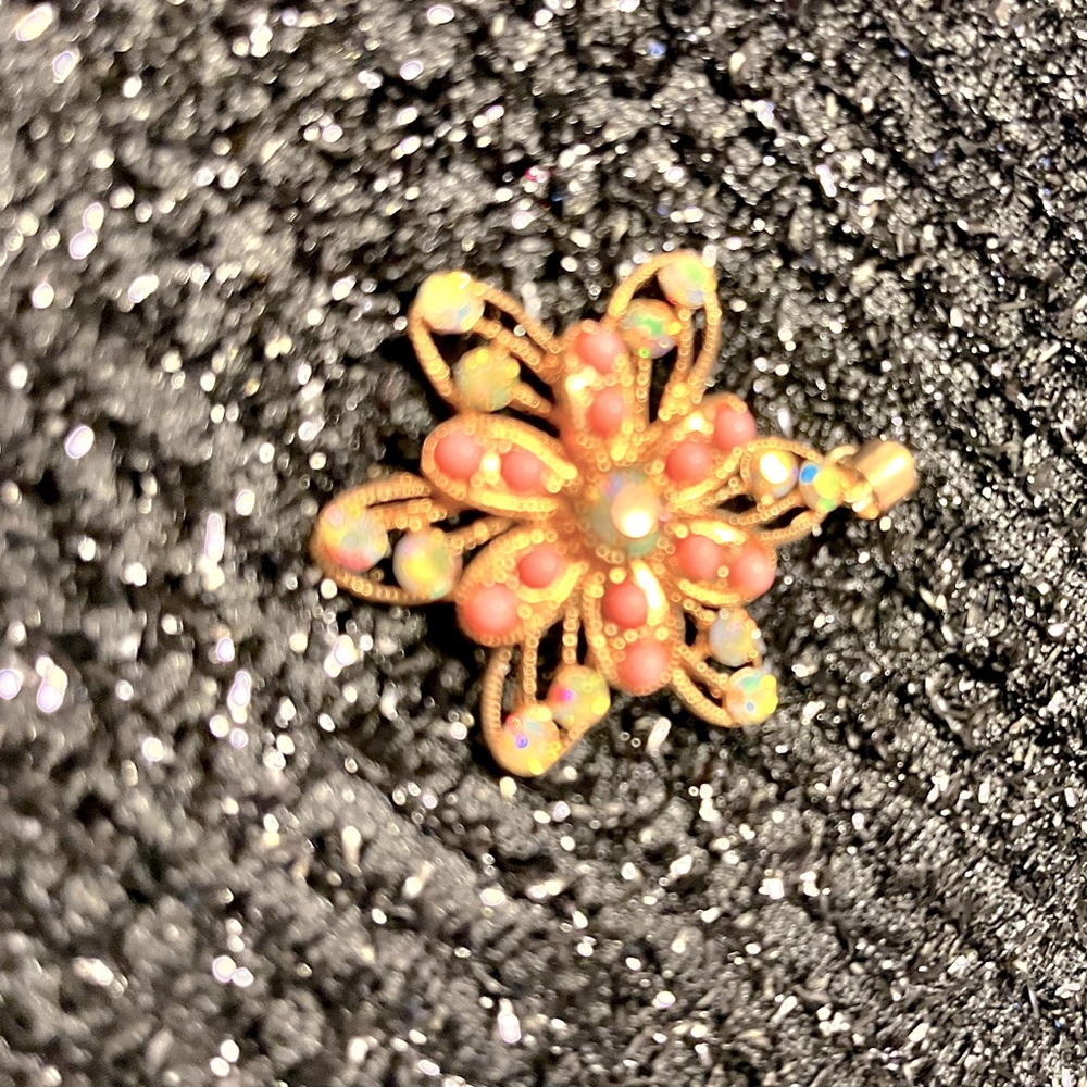 Pink gold flower pendant
